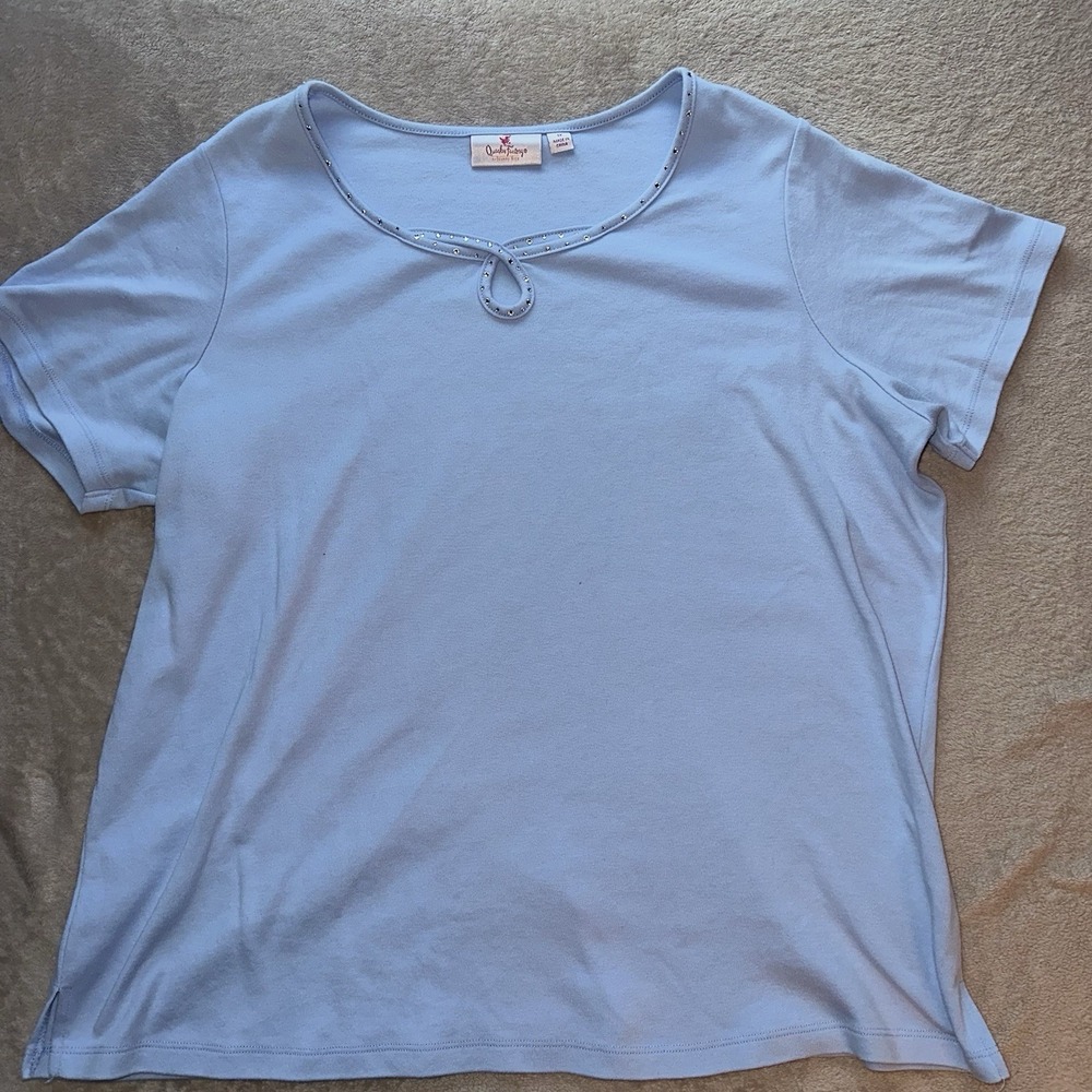 Quacker Factory Plus Powder Blue Swarovski Details Key Lock Neck Top Tee 1X QVC - Picture 2 of 8